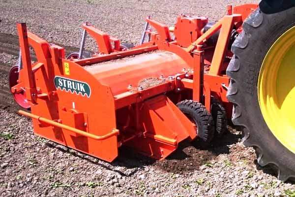 burdens specialist vegetable machinery struik rf310 s strip till cultivator 1