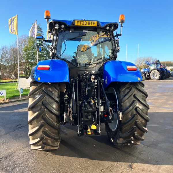 New Holland T7.270 Auto Command Tractor