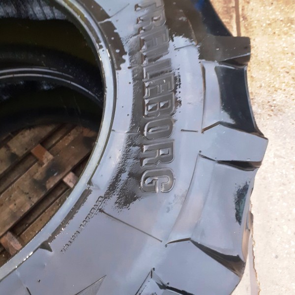 Pair of Trelleborg TM600 Tyres for Sale